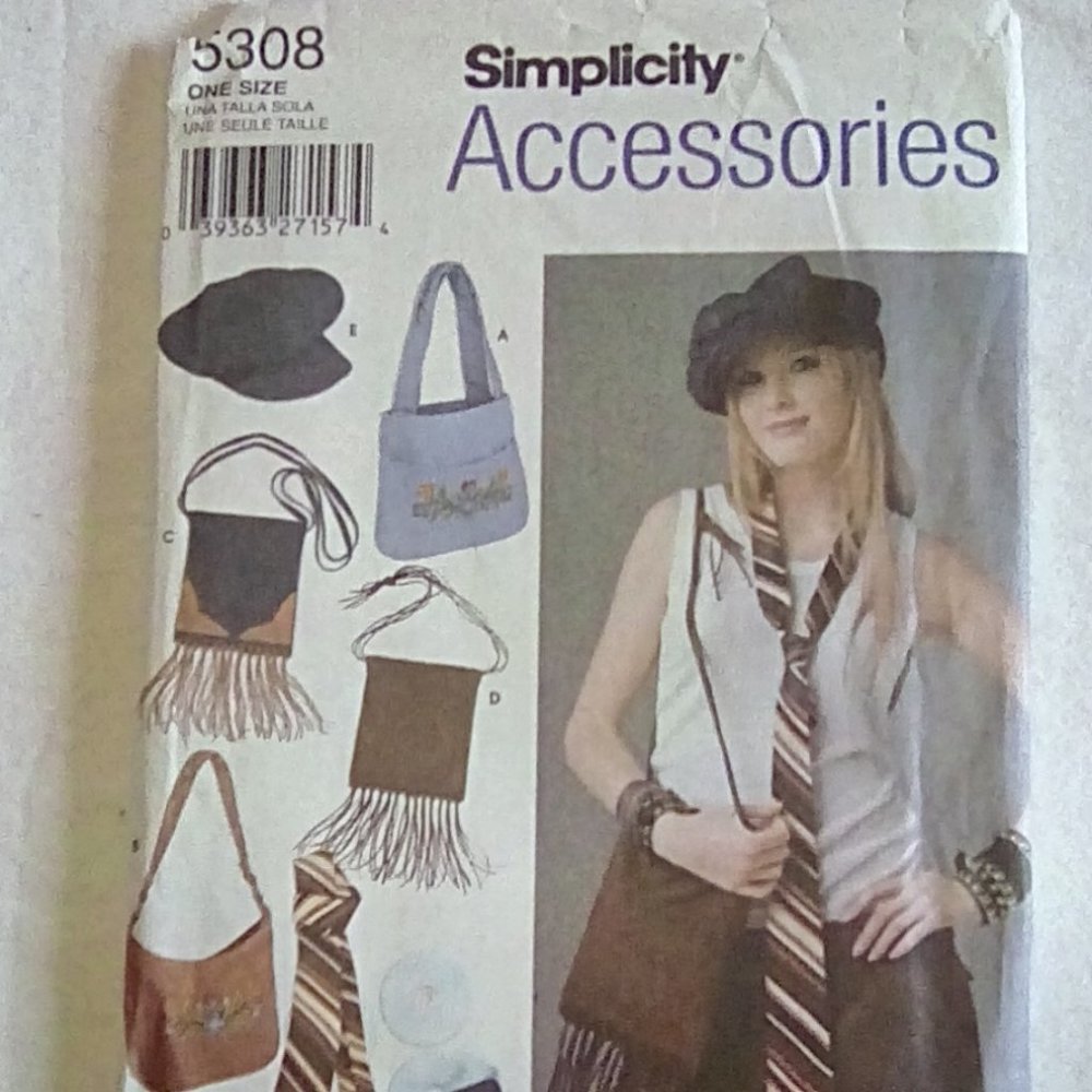 Simplicity Accessories bags, tie, cap